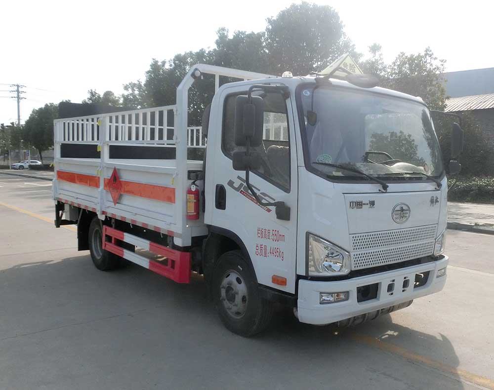同銳通牌CAA5040TQPC6型氣瓶運(yùn)輸車