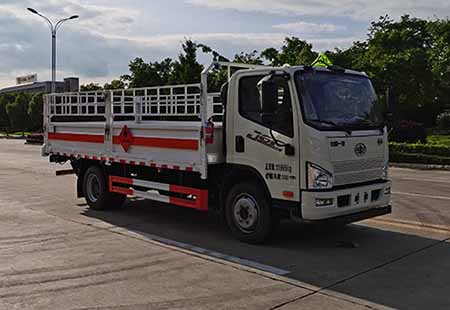 舜德牌SDS5120TQPCA6型氣瓶運(yùn)輸車