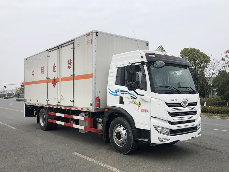 炎帝牌SZD5180XRQCA6型易燃?xì)怏w廂式運(yùn)輸車
