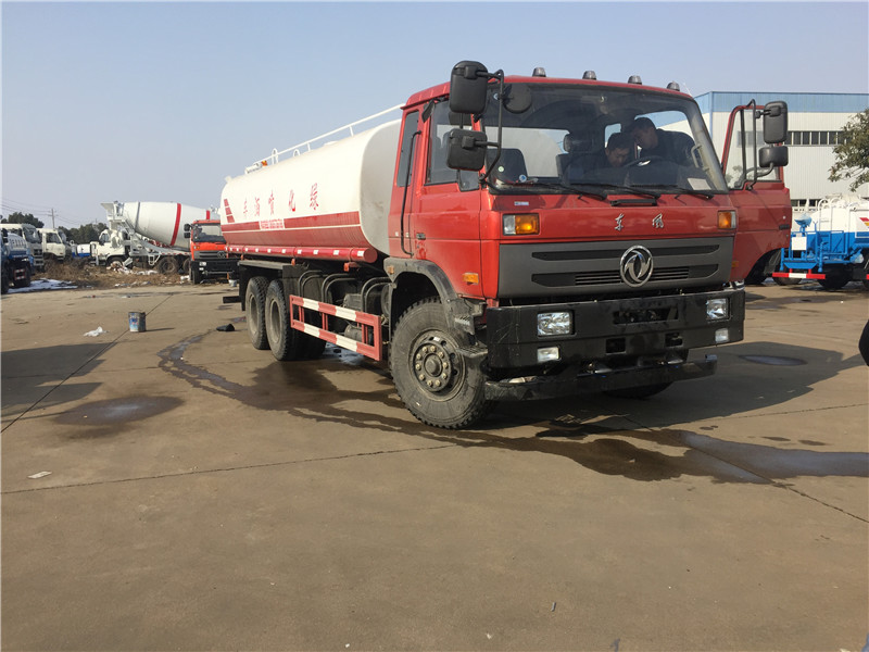 灑 水 車(chē)88.jpg